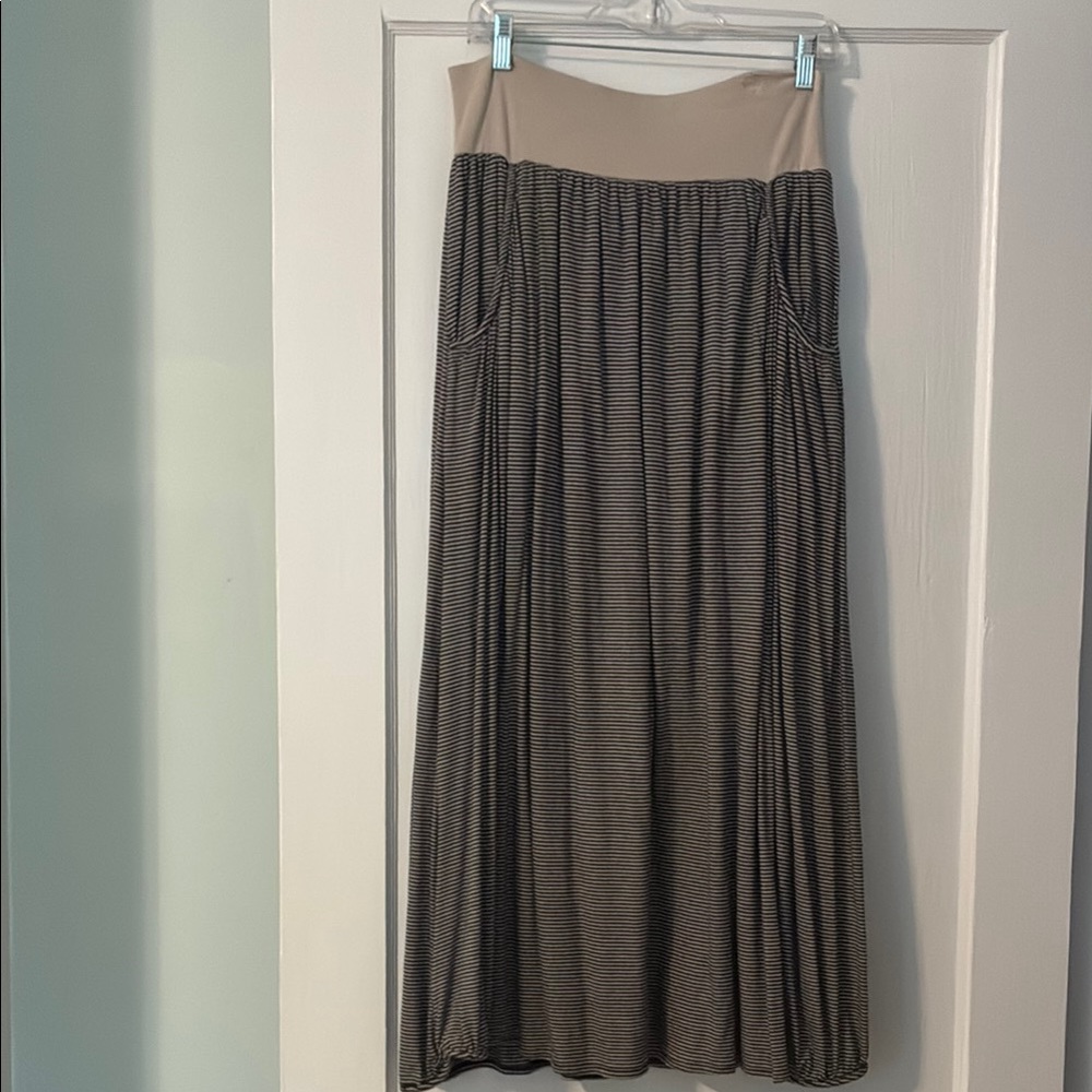 Black and Tan striped skirt with two layers of fabric and pockets.